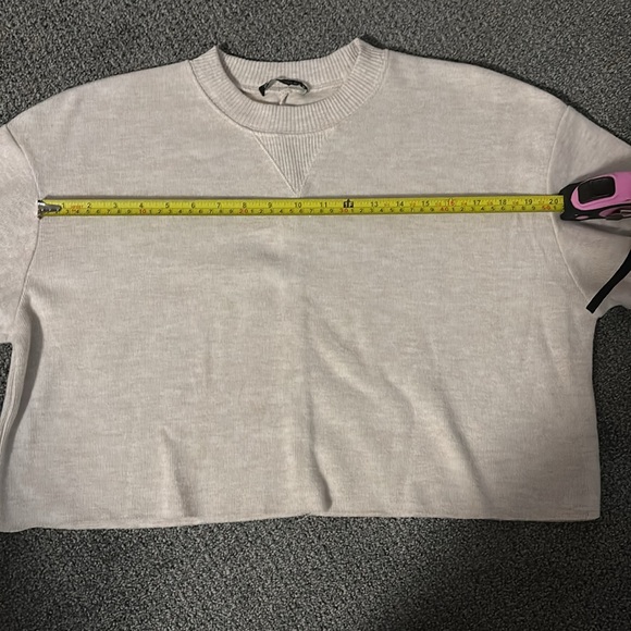Zara Cream Ribbed Sweater - Picture 6 of 6